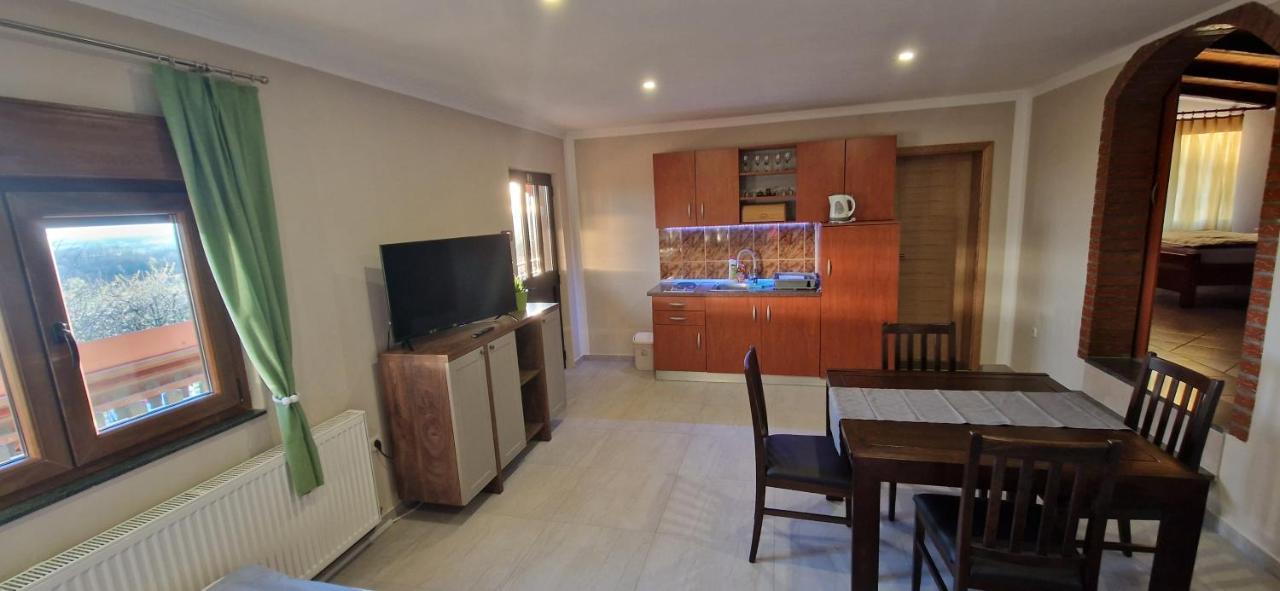 Guest House Blazevic Gornja Gracenica ภายนอก รูปภาพ