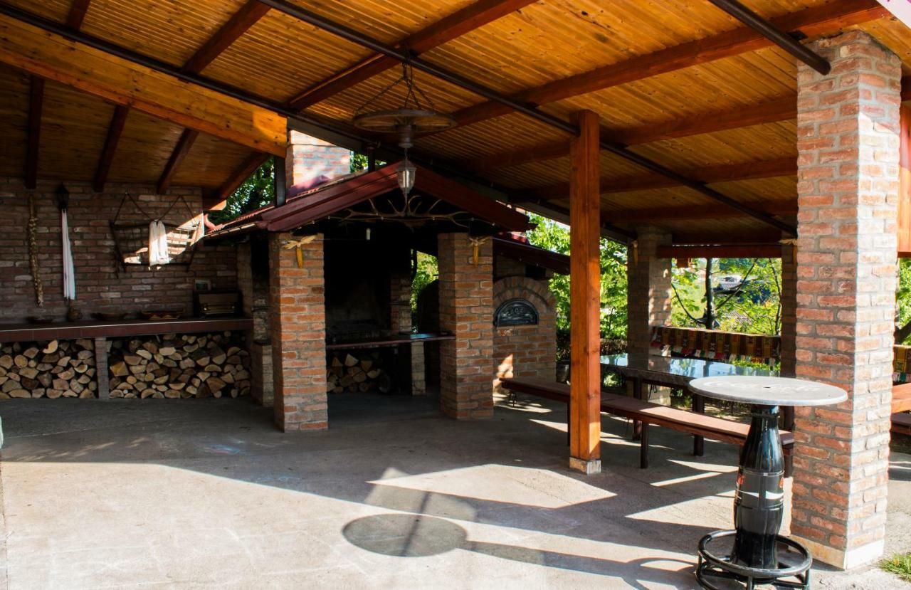 Guest House Blazevic Gornja Gracenica ภายนอก รูปภาพ