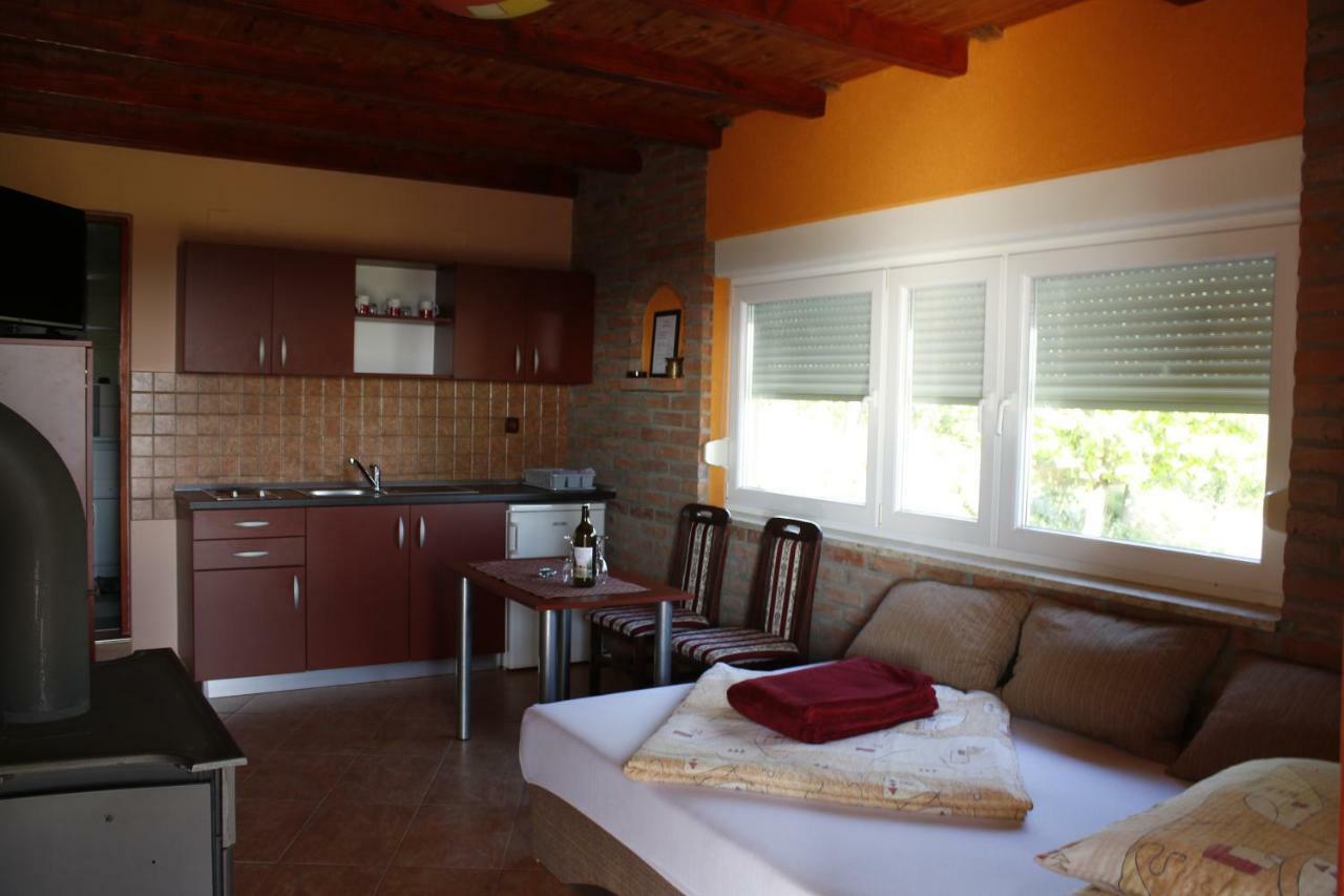Guest House Blazevic Gornja Gracenica ภายนอก รูปภาพ