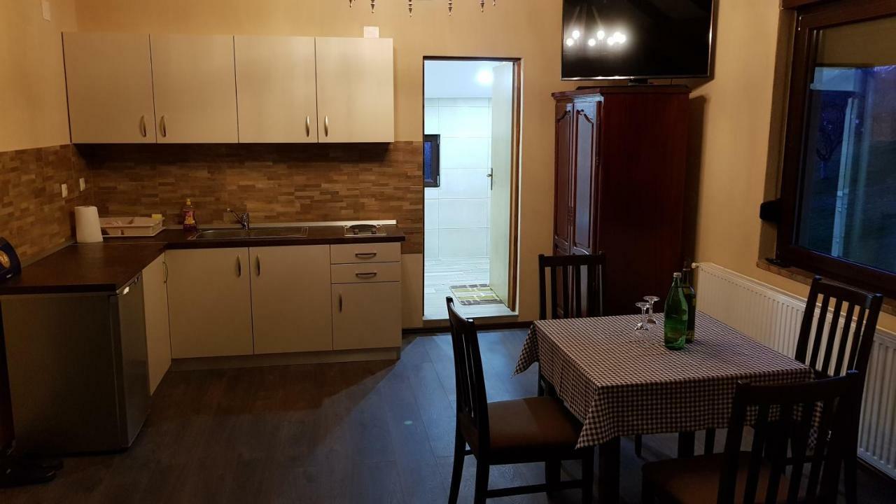 Guest House Blazevic Gornja Gracenica ภายนอก รูปภาพ